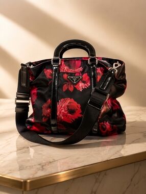 Prada Black Nylon Tote Bag mon625-101325